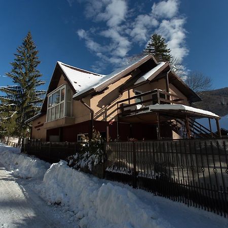 Casa Anne Marie Hotel Sinaia Exterior photo